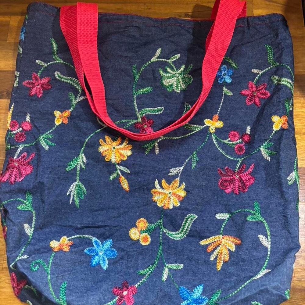 Embroidered floral tote bag with